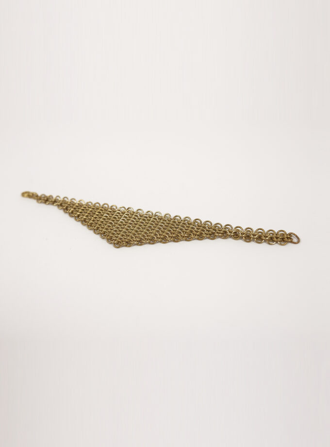 Pulsera estilo cota de malla triangular